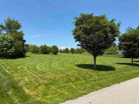 Tiny photo for 614 W Fleming Place, Bloomington, IN 47404 (MLS # 202627831)