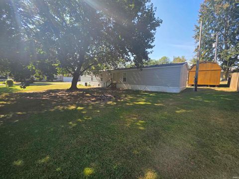 Tiny photo for 31 N Vacation Way Way, North Manchester, IN 46962 (MLS # 202537157)