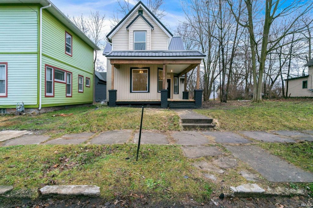 Photo of 526 Leland Avenue, South Bend, IN 46616 (MLS # 202601213)