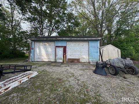 Tiny photo for 211 W Pearl Street, Dunkirk, IN 47336 (MLS # 202618670)