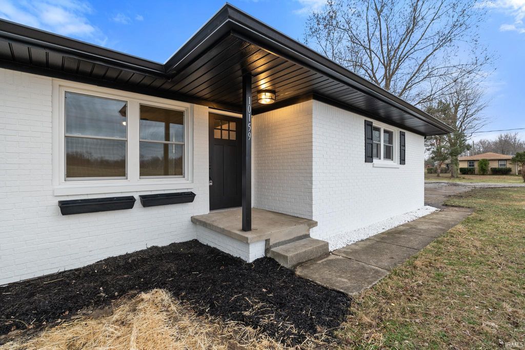 Photo of 10159 Hodge Road, Clayton, IN 46118 (MLS # 202548779)