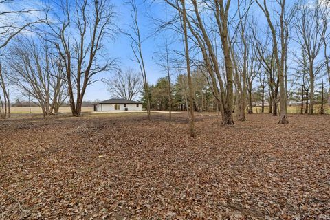Tiny photo for 10159 Hodge Road, Clayton, IN 46118 (MLS # 202548779)