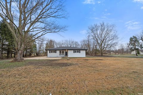 Tiny photo for 10159 Hodge Road, Clayton, IN 46118 (MLS # 202548779)
