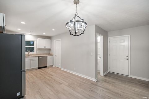 Tiny photo for 10159 Hodge Road, Clayton, IN 46118 (MLS # 202548779)