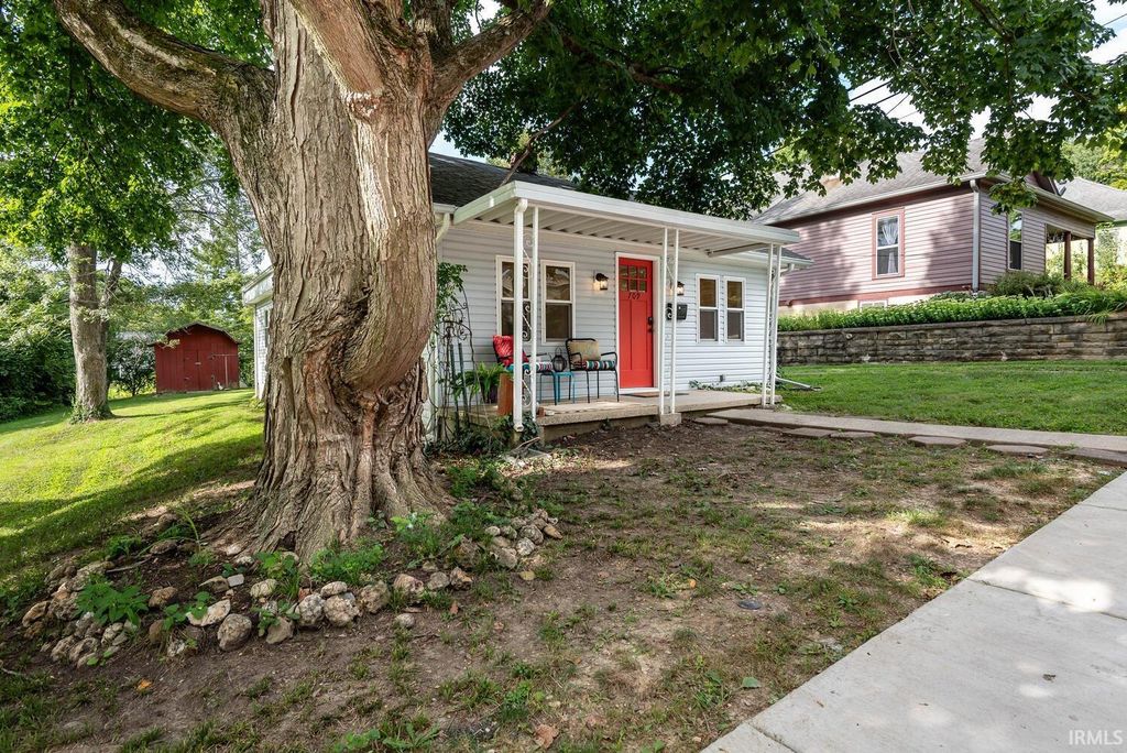 Photo of 709 W 13th Street, Bloomington, IN 47404 (MLS # 202613216)