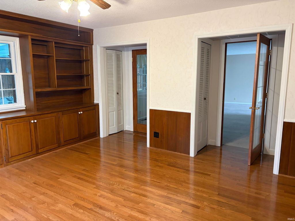 Photo of 2500 W NORWOOD Drive, Muncie, IN 47304 (MLS # 202544759)