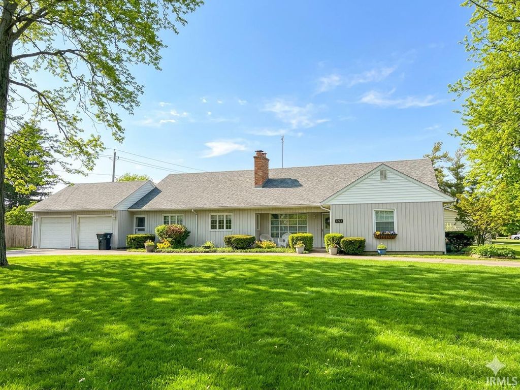 Photo of 2500 W NORWOOD Drive, Muncie, IN 47304 (MLS # 202544759)