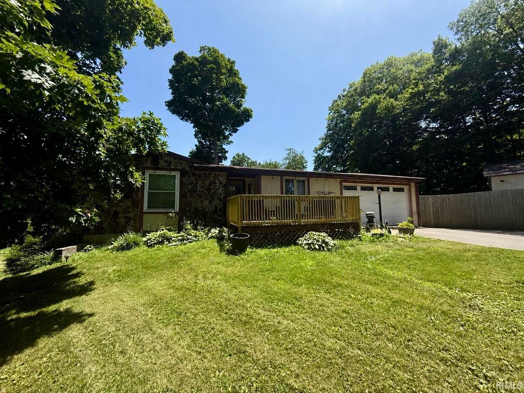 Photo of 2335 County Road 23 Road, Waterloo, IN 46793 (MLS # 202626445)