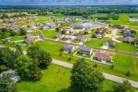 Tiny photo for 1301 N Wild Pine Drive, Yorktown, IN 47396 (MLS # 202635317)