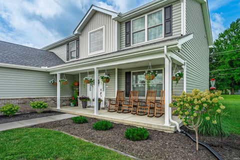 Tiny photo for 1301 N Wild Pine Drive, Yorktown, IN 47396 (MLS # 202635317)