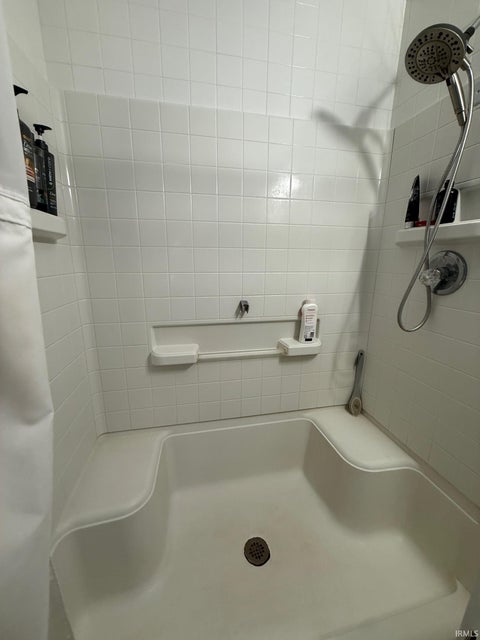 Tiny photo for 206 E Delaware Street, Medaryville, IN 47957 (MLS # 202639178)
