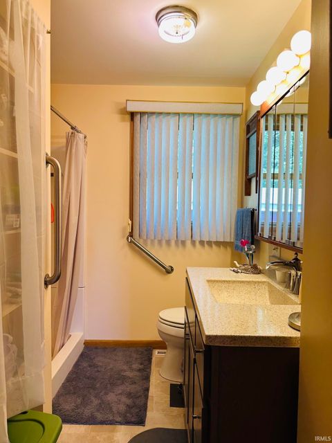 Tiny photo for 305 S Toner Street, Kewanna, IN 46939 (MLS # 202627260)