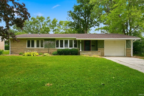 Photo of 2915 Dodge Avenue, Fort Wayne, IN 46805 (MLS # 202622440)