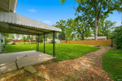 Tiny photo for 2915 Dodge Avenue, Fort Wayne, IN 46805 (MLS # 202622440)