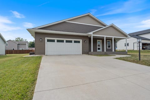 Tiny photo for 408 Ash Street, Pierceton, IN 46562 (MLS # 202624368)