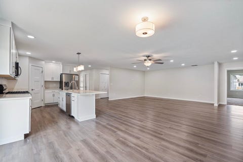 Tiny photo for 408 Ash Street, Pierceton, IN 46562 (MLS # 202624368)
