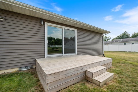 Tiny photo for 408 Ash Street, Pierceton, IN 46562 (MLS # 202624368)