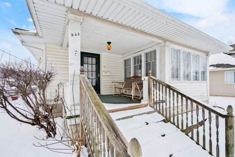 Tiny photo for 533 E Main Street, Greentown, IN 46936 (MLS # 202603636)