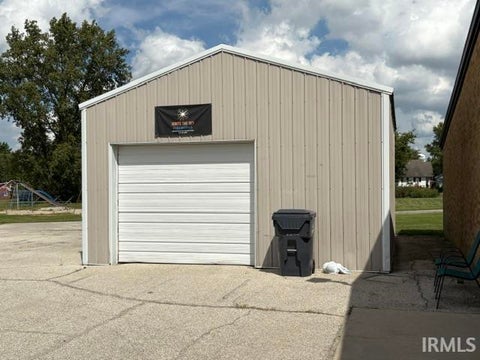 Tiny photo for 234 W Pearl Street, Dunkirk, IN 47336 (MLS # 202637803)