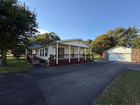 Tiny photo for 4902 E 200 S, Kokomo, IN 46902 (MLS # 202643199)