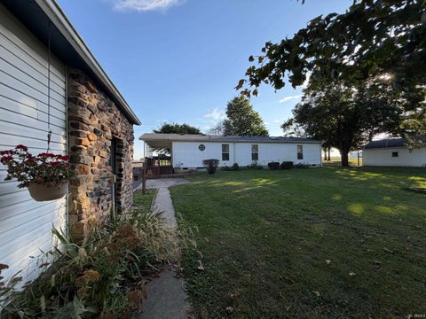 Tiny photo for 4902 E 200 S, Kokomo, IN 46902 (MLS # 202643199)
