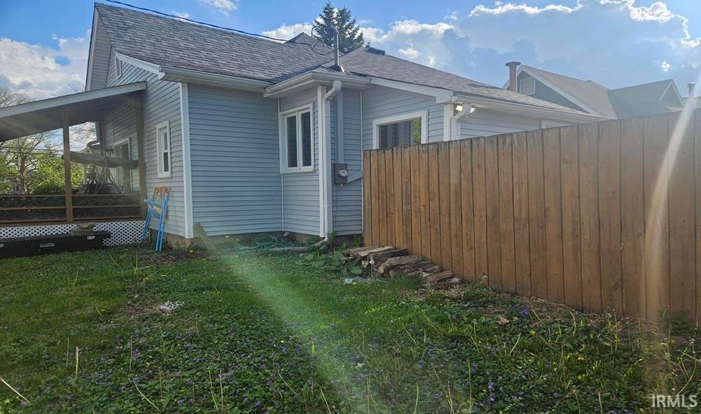 Photo of 558 E Washington Street, Frankfort, IN 46041 (MLS # 202613569)
