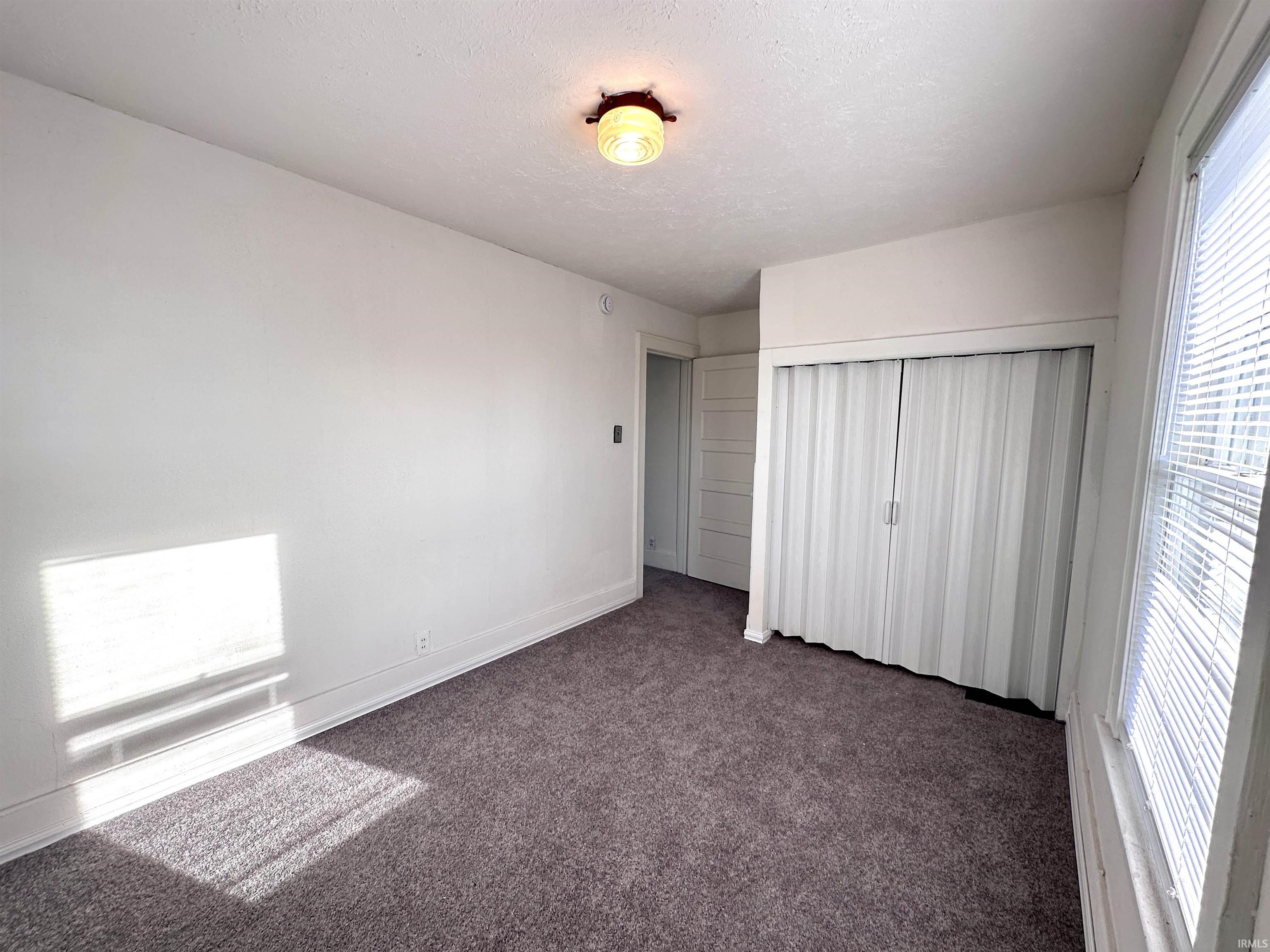 South Bend, Indiana 46613, United States, 3 Bedrooms Bedrooms, ,2 BathroomsBathrooms,Residential,Pending,88341