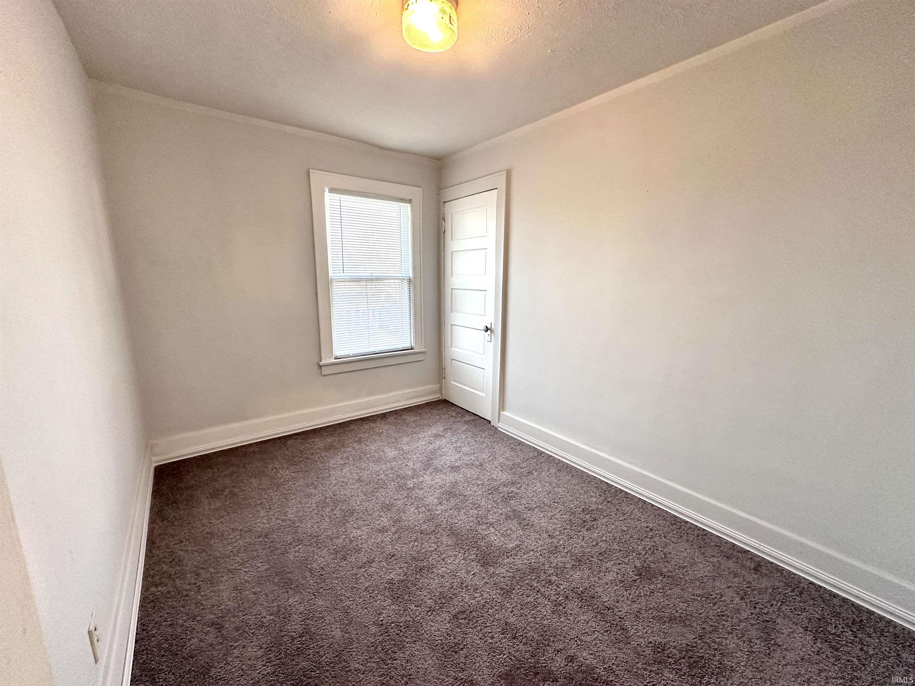 South Bend, Indiana 46613, United States, 3 Bedrooms Bedrooms, ,2 BathroomsBathrooms,Residential,Pending,88341