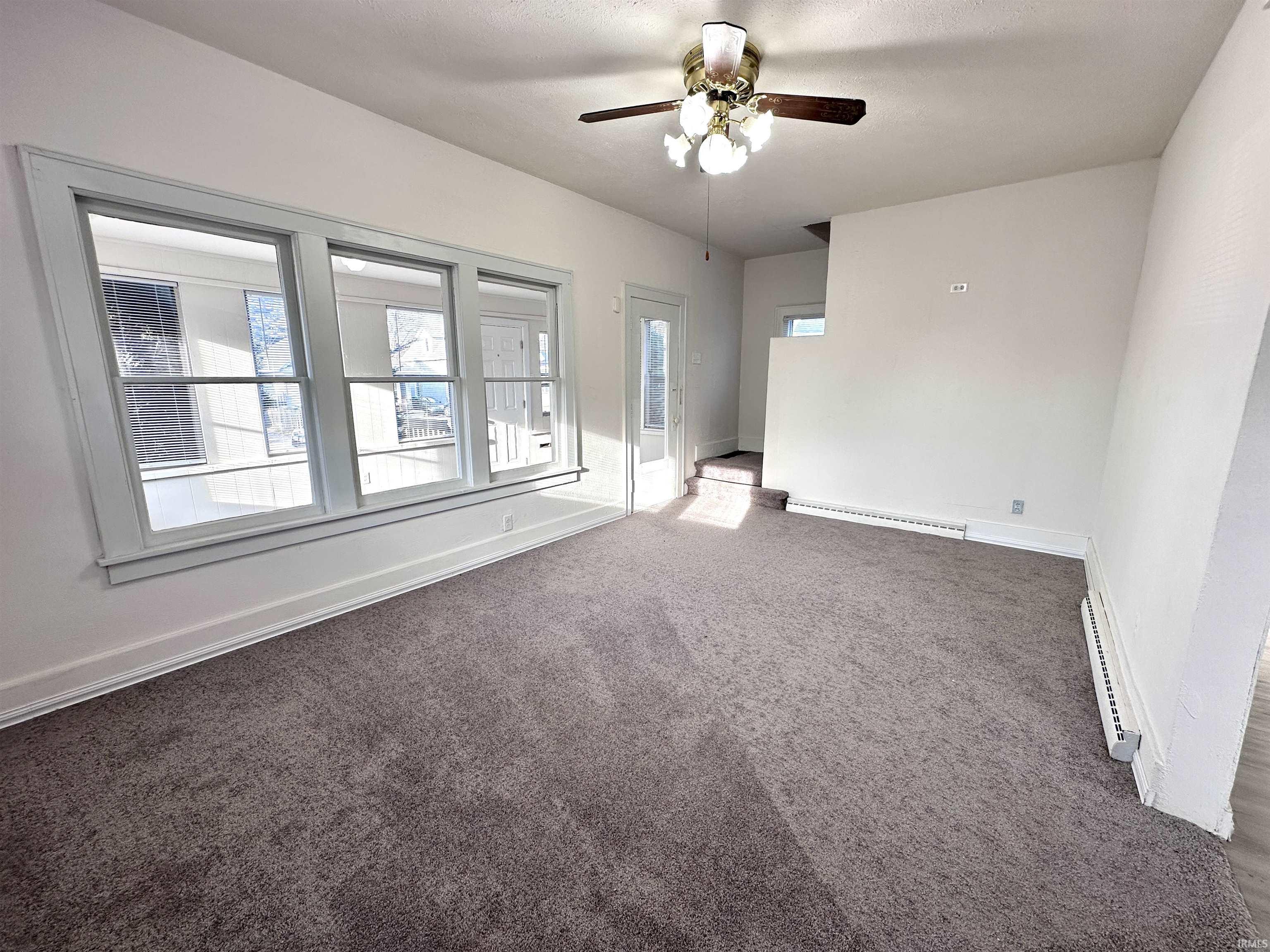 South Bend, Indiana 46613, United States, 3 Bedrooms Bedrooms, ,2 BathroomsBathrooms,Residential,Pending,88341