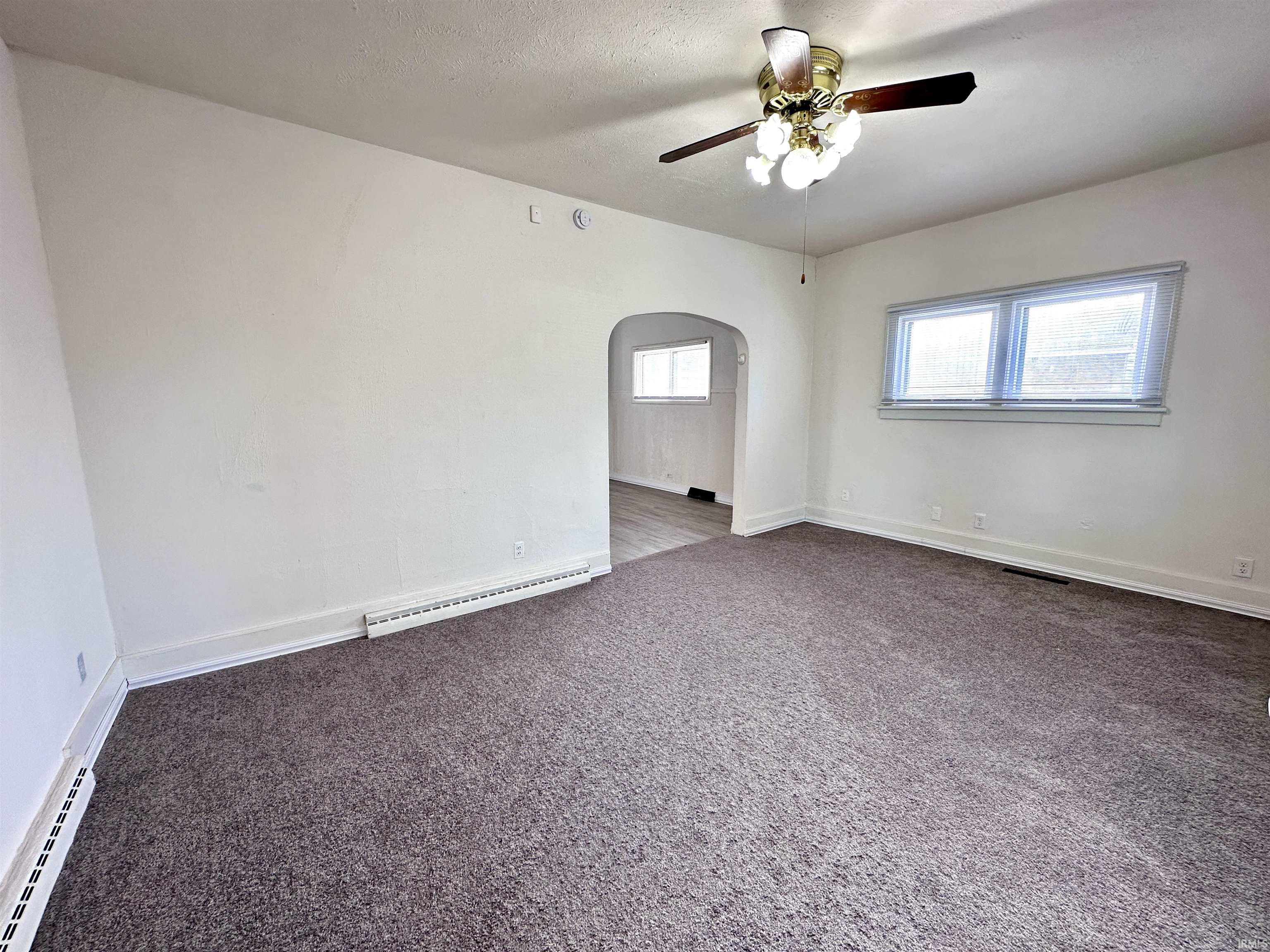 South Bend, Indiana 46613, United States, 3 Bedrooms Bedrooms, ,2 BathroomsBathrooms,Residential,Pending,88341