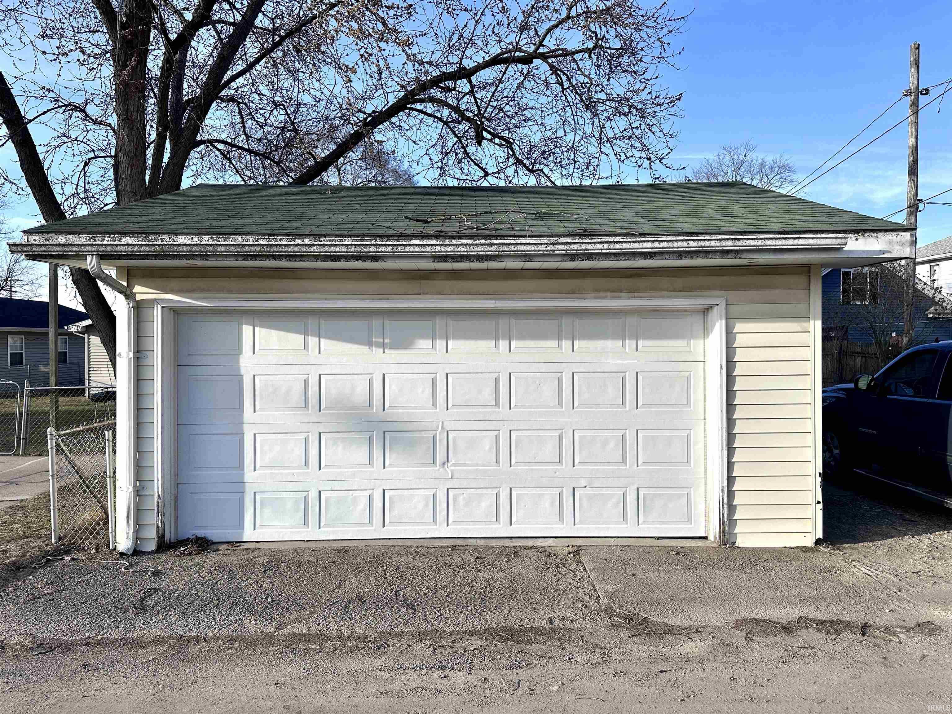 South Bend, Indiana 46613, United States, 3 Bedrooms Bedrooms, ,2 BathroomsBathrooms,Residential,Pending,88341