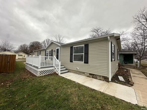 Photo of 2427 N PURDUM Street, Kokomo, IN 46901 (MLS # 202600954)