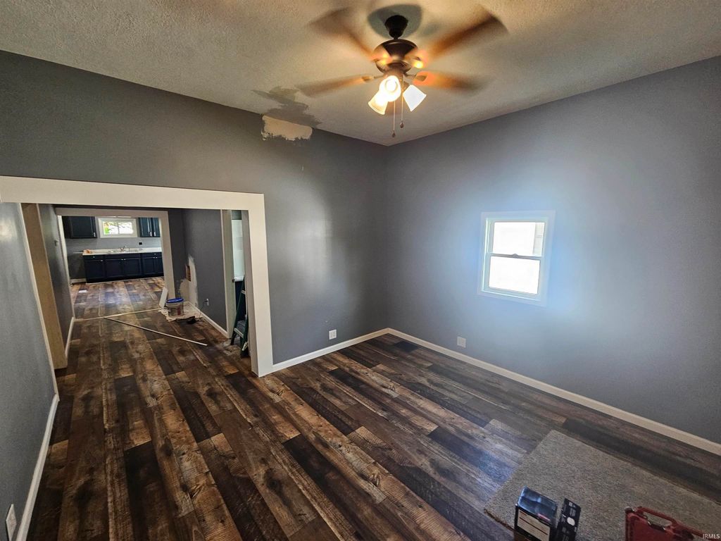 Photo of 115 E Jefferson Avenue, Vincennes, IN 47591 (MLS # 202613463)