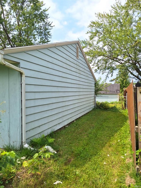 Tiny photo for 2705 Hollendale Drive, New Haven, IN 46774 (MLS # 202635332)