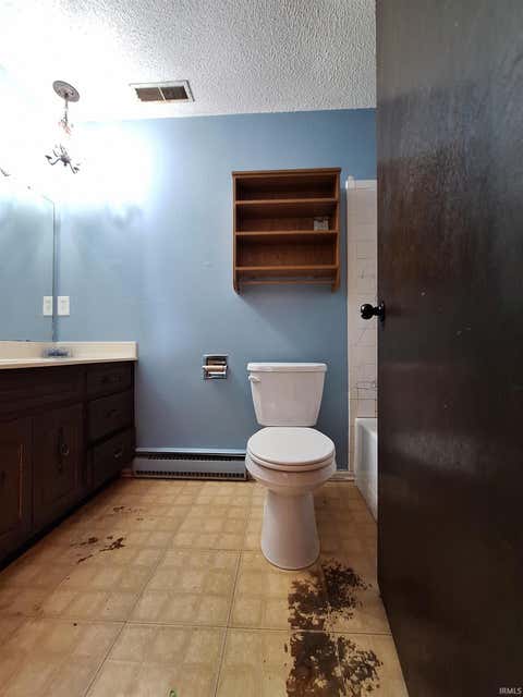 Tiny photo for 2705 Hollendale Drive, New Haven, IN 46774 (MLS # 202635332)