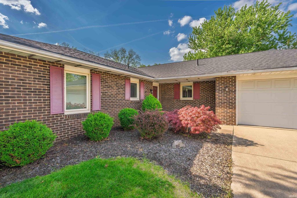 Photo of 4300 W Coventry Drive, Muncie, IN 47304 (MLS # 202601126)