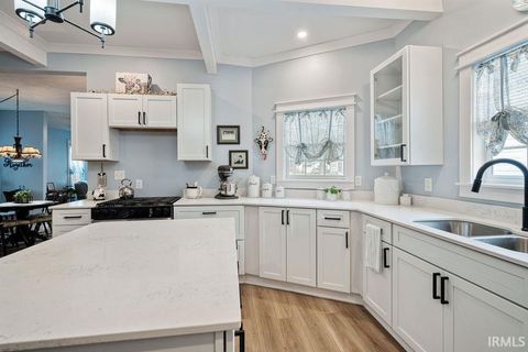 Tiny photo for 1017 W TAYLOR Street, Kokomo, IN 46901 (MLS # 202543872)