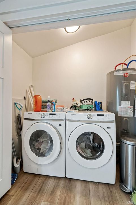 Tiny photo for 1017 W TAYLOR Street, Kokomo, IN 46901 (MLS # 202543872)