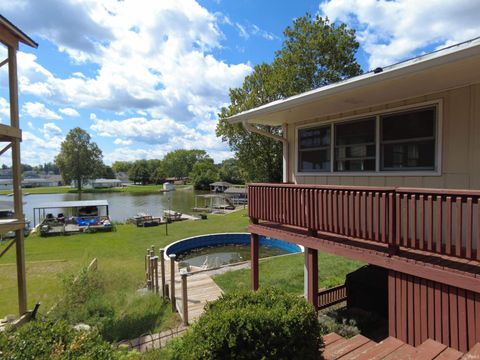 Tiny photo for 5220 E Wenz Drive, Monticello, IN 47960 (MLS # 202534541)