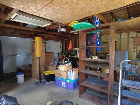 Tiny photo for 5220 E Wenz Drive, Monticello, IN 47960 (MLS # 202534541)