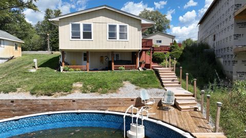 Tiny photo for 5220 E Wenz Drive, Monticello, IN 47960 (MLS # 202534541)