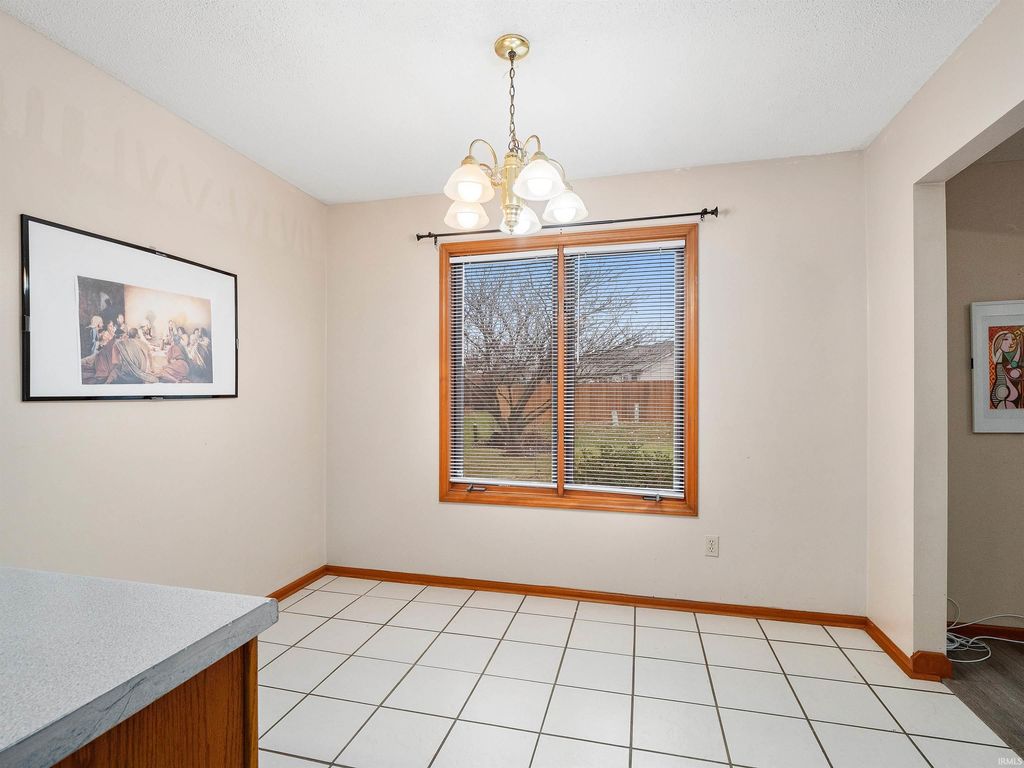 Photo of 5514 Senna Drive, Fort Wayne, IN 46804 (MLS # 202549706)