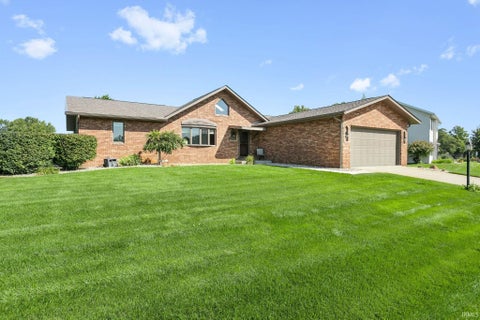 Tiny photo for 3905 Bent Oak Trail, Elkhart, IN 46517 (MLS # 202634783)