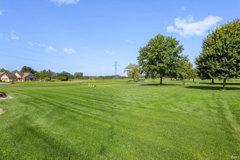 Tiny photo for 3905 Bent Oak Trail, Elkhart, IN 46517 (MLS # 202634783)