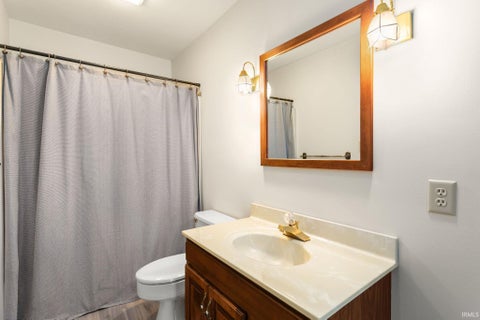 Tiny photo for 3905 Bent Oak Trail, Elkhart, IN 46517 (MLS # 202634783)