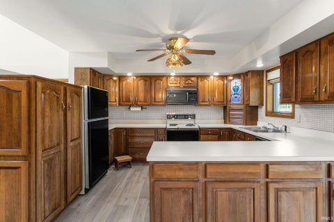 Tiny photo for 3905 Bent Oak Trail, Elkhart, IN 46517 (MLS # 202634783)