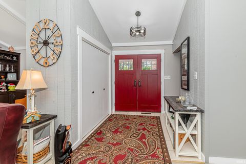 Tiny photo for 485 E Morsches Road, Columbia City, IN 46725 (MLS # 202614627)