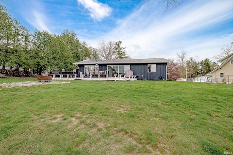 Tiny photo for 485 E Morsches Road, Columbia City, IN 46725 (MLS # 202614627)
