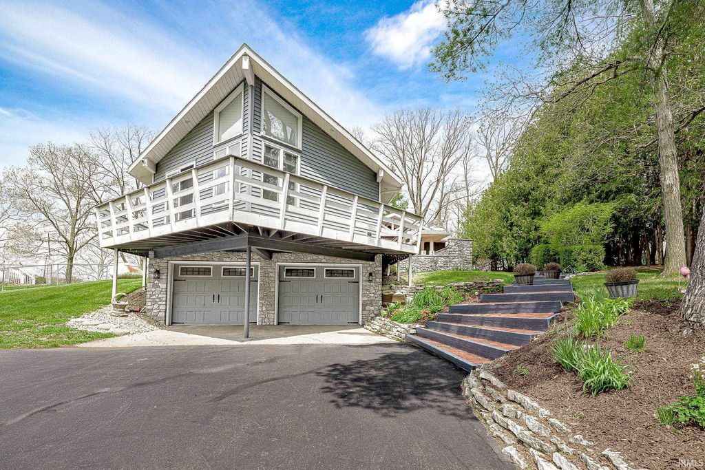 Photo of 485 E Morsches Road, Columbia City, IN 46725 (MLS # 202614627)