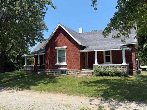 Tiny photo for 714 E Main Street, Medaryville, IN 47957 (MLS # 202628266)